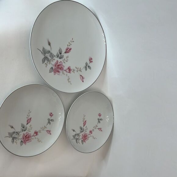 Castlecourt Rose Glow Japan Fine China Plate Bowl Saucer Pink Rose Silver Rimmed - Picture 4 of 8